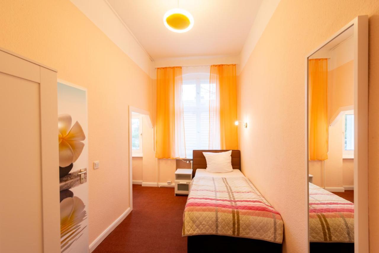 Hotel Pension Dahlem Berlin Eksteriør billede