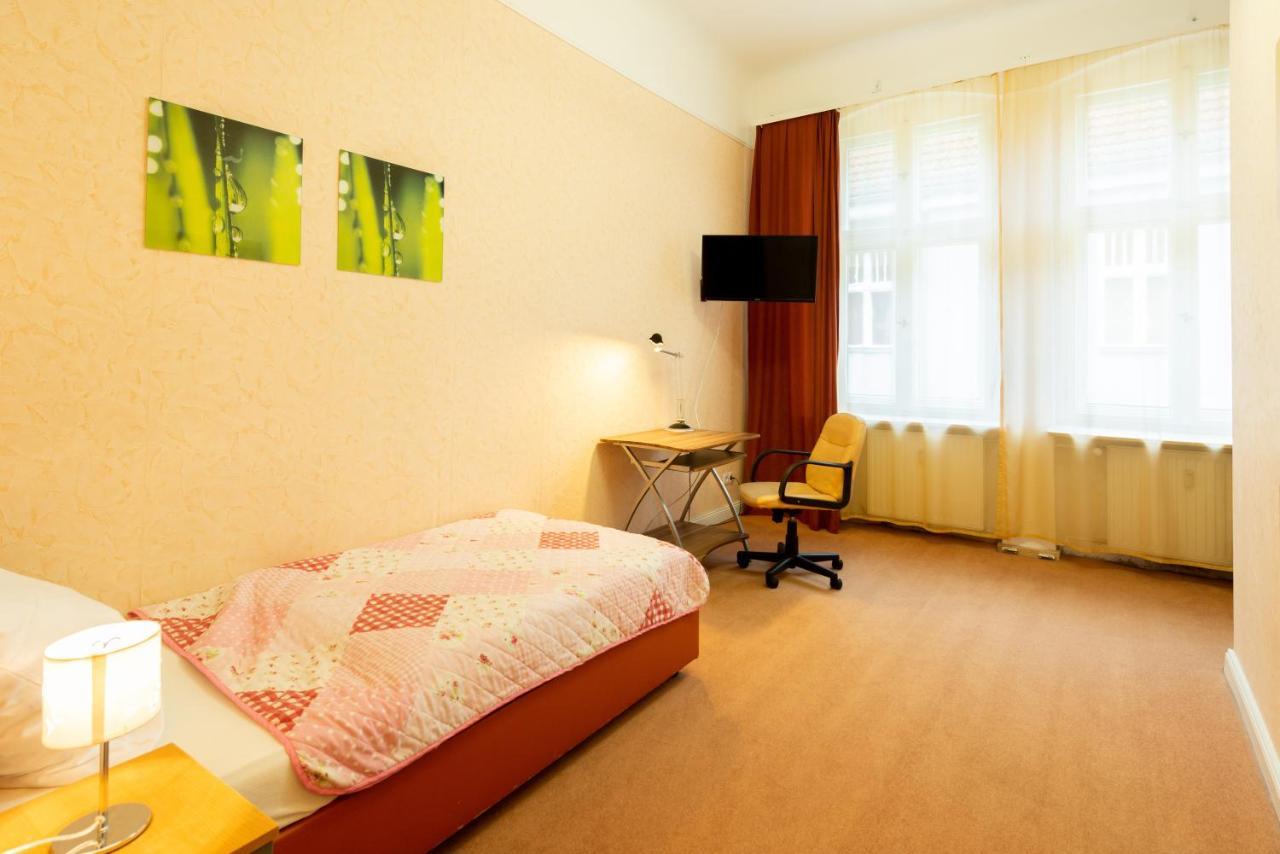 Hotel Pension Dahlem Berlin Eksteriør billede